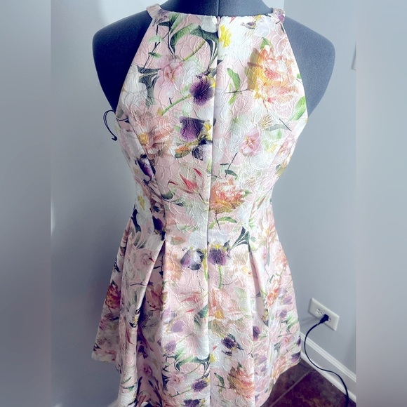 NEW Vince Camuto Size 6 Floral Tapestry High Neck Halter Fit Flare Dress Pockets - Picture 9 of 16